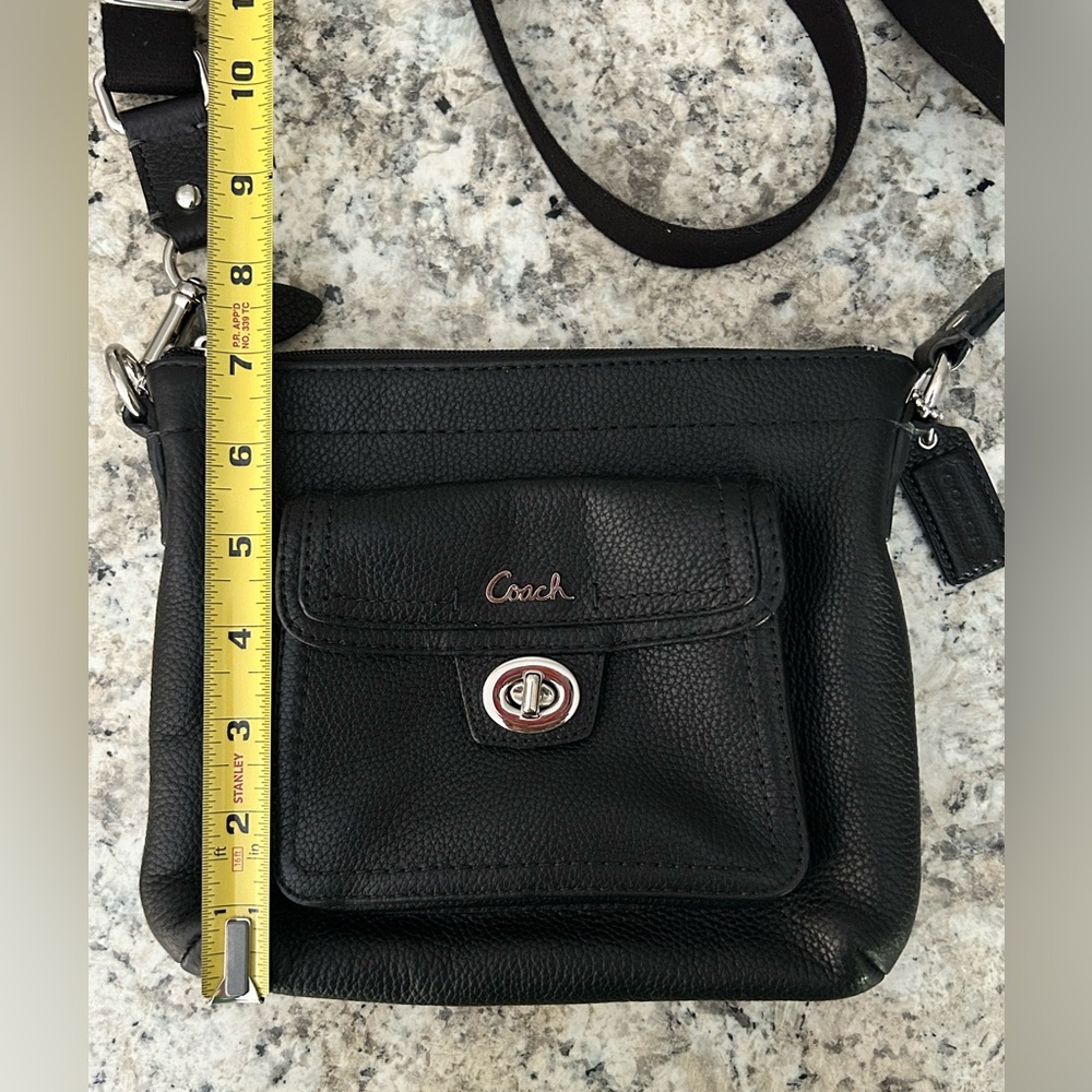 Coach Black Pebbled Leather Penelope Crossbody Silver Hardware Turnlock Pocket - Picture 15 of 15